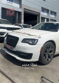 كرايسلر 300